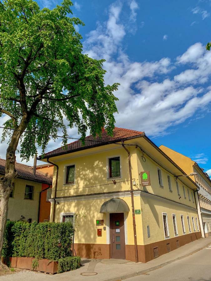 Hostel Vrba Ljubljana Exterior photo